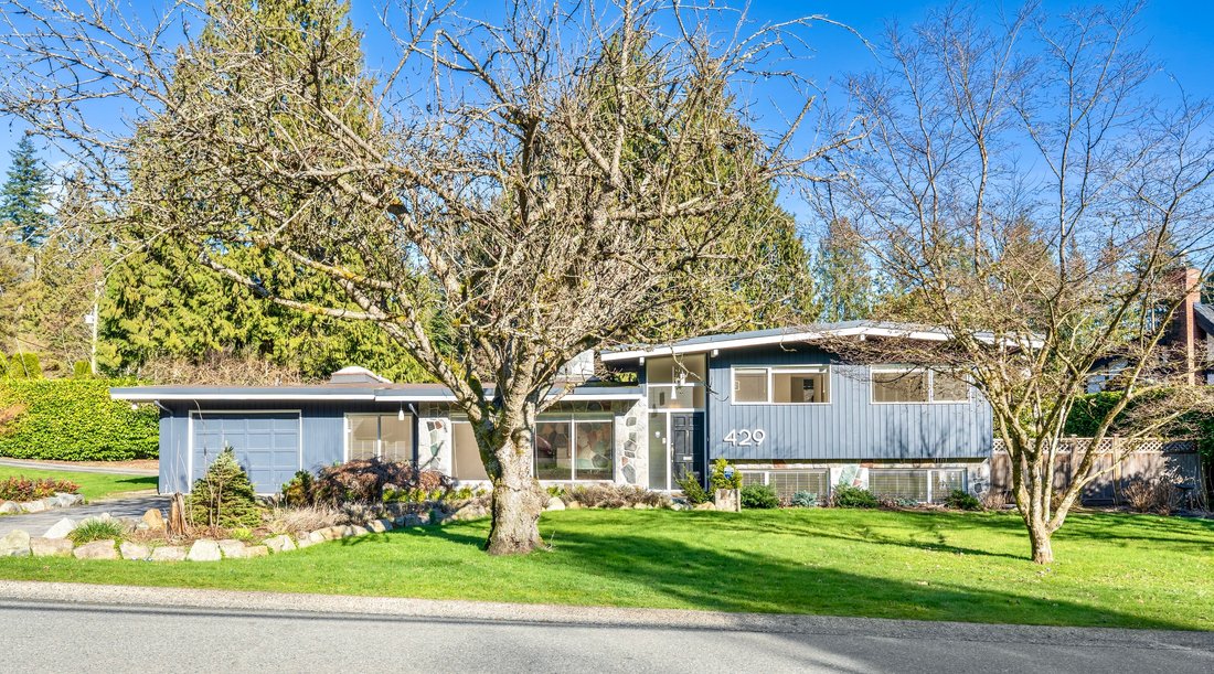 House in West Vancouver, British Columbia, Canada 1 - 15771230