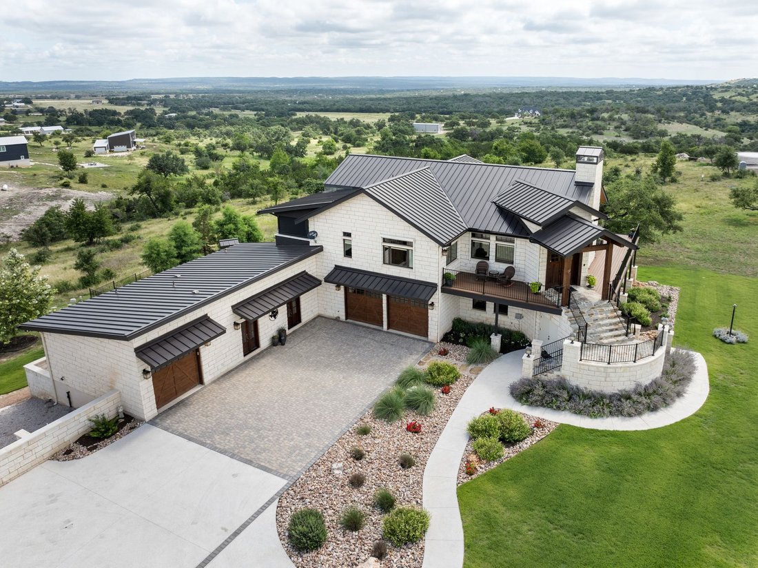 House in Fredericksburg, Texas, United States 3 - 15770351
