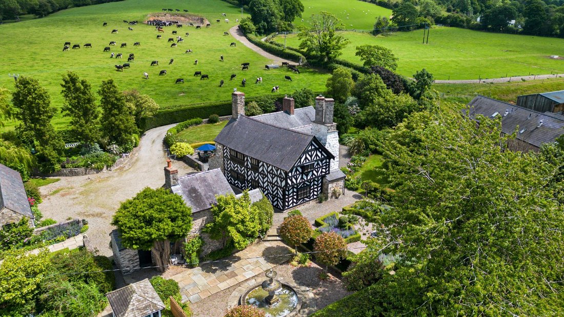 House in Llangynhafal, Wales 1 - 15770744