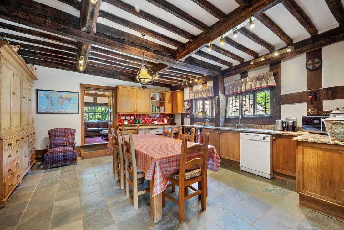 House in Llangynhafal, Wales 4 - 15770744