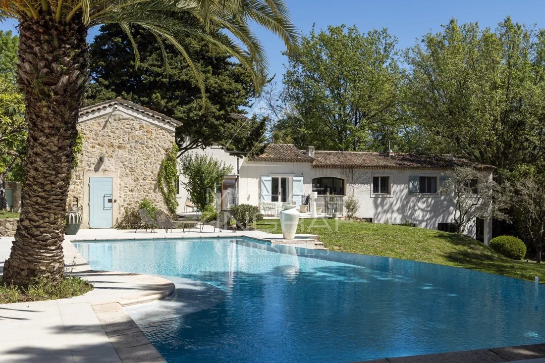 Villa in Valbonne, Provence-Alpes-Côte d'Azur, France 2 - 15770362