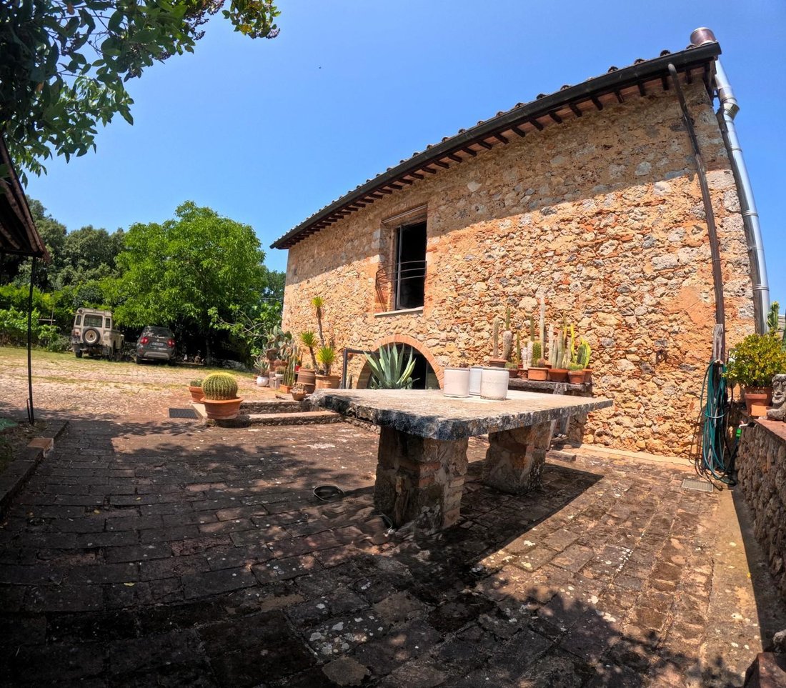 Farm Ranch in Siena, Tuscany, Italy 5 - 15771606