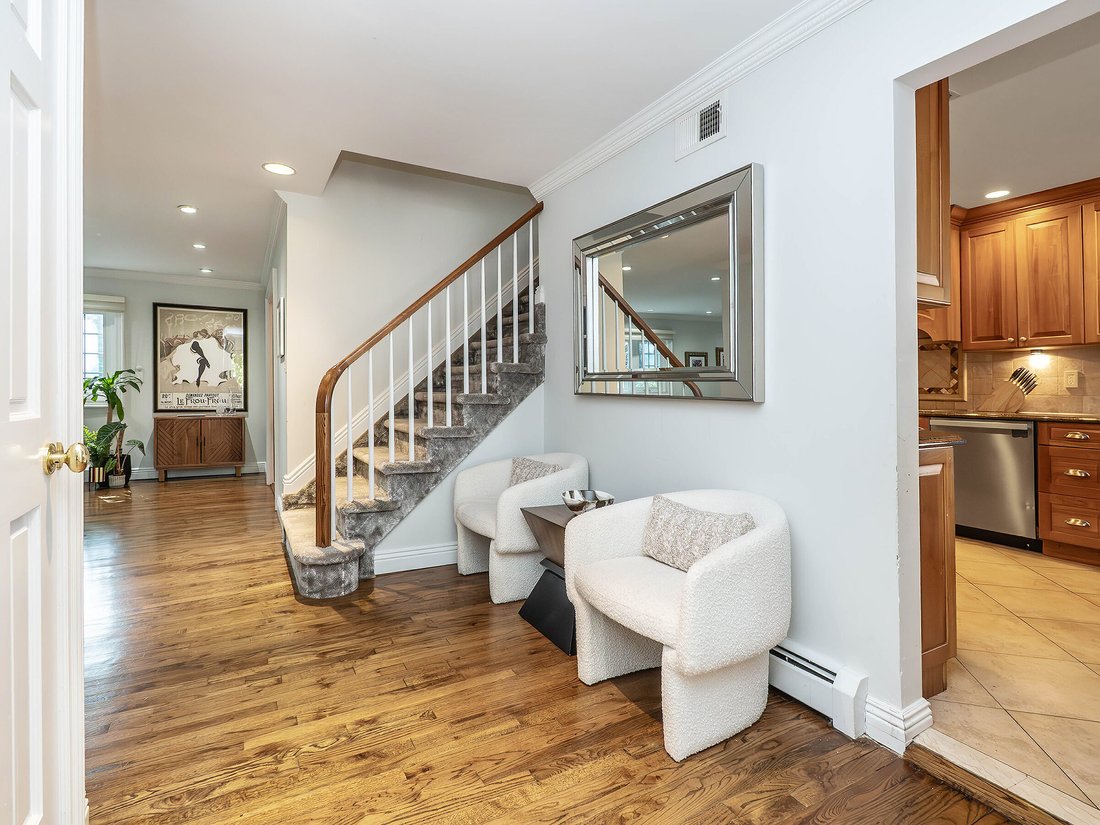 House in Port Washington, New York, United States 4 - 15769981