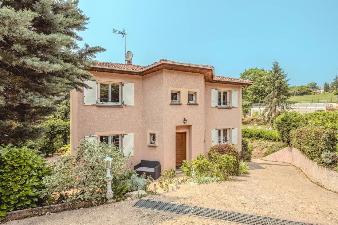 Villa in Dardilly, Auvergne-Rhône-Alpes, France 1 - 15771562