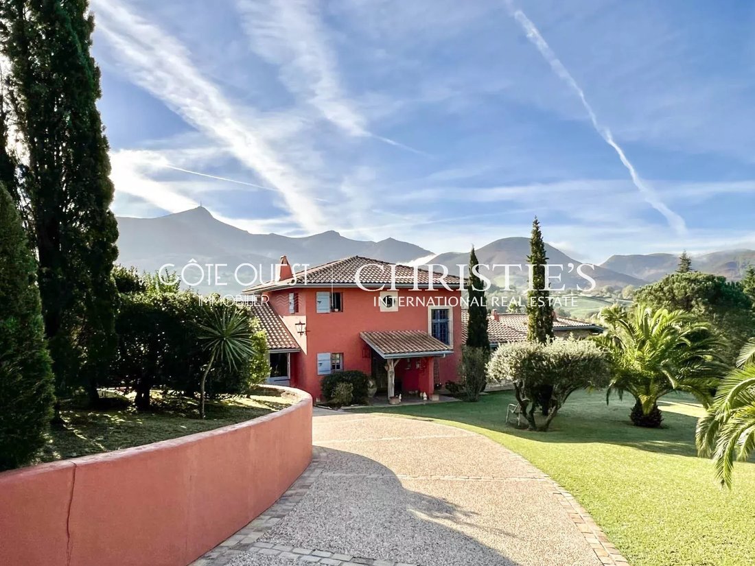 House in Mendi-Choko-Karrikatxar-Olhette, Urrugne, France 1 - 13064256
