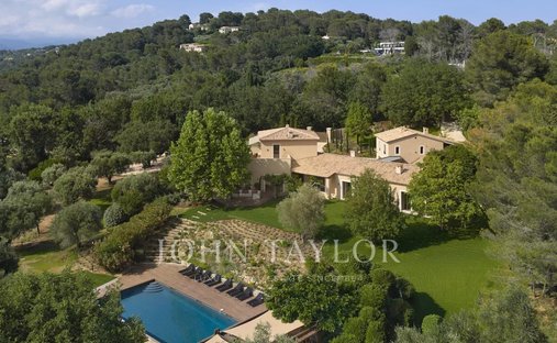 Villa in Les Indes les-Groulles, Mouans-Sartoux, France 1