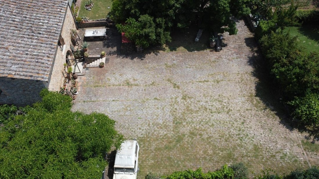 Farm Ranch in Siena, Tuscany, Italy 4 - 15771606