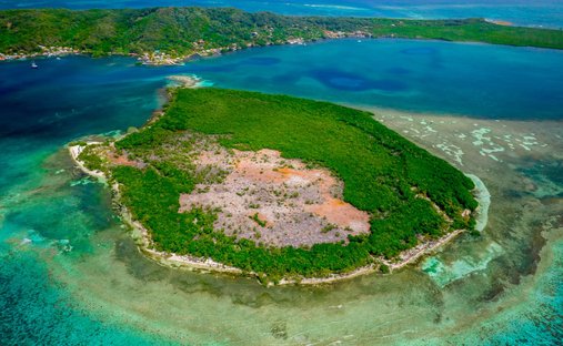Land in Santa Elena, Bay Islands Department, Honduras 1