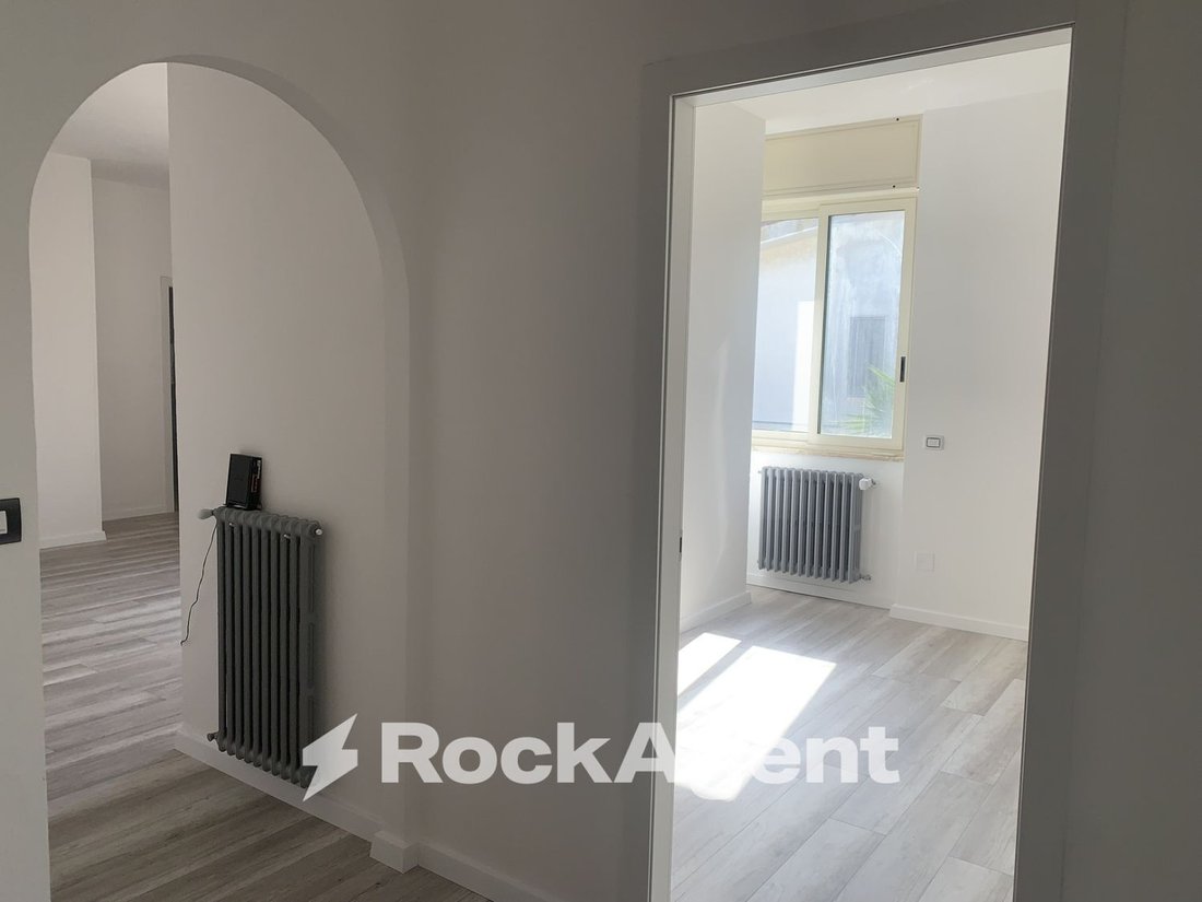 Casa en Bríndisi, Apulia, Italia 4 - 15765944
