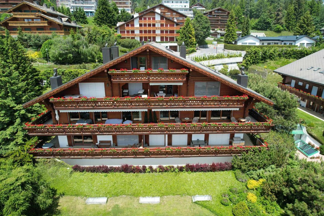 Apartment in Crans-Montana, Valais, Switzerland 2 - 15770189