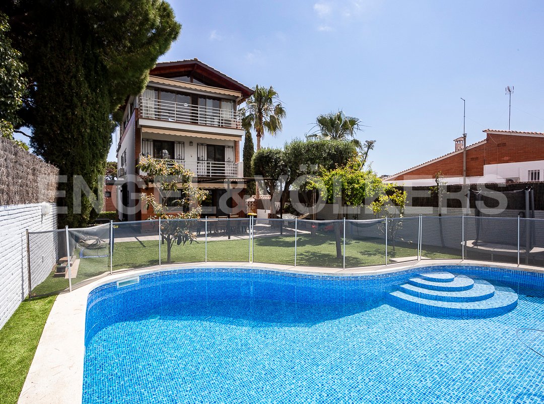 House in Castelldefels, Catalonia, Spain 1 - 15772077