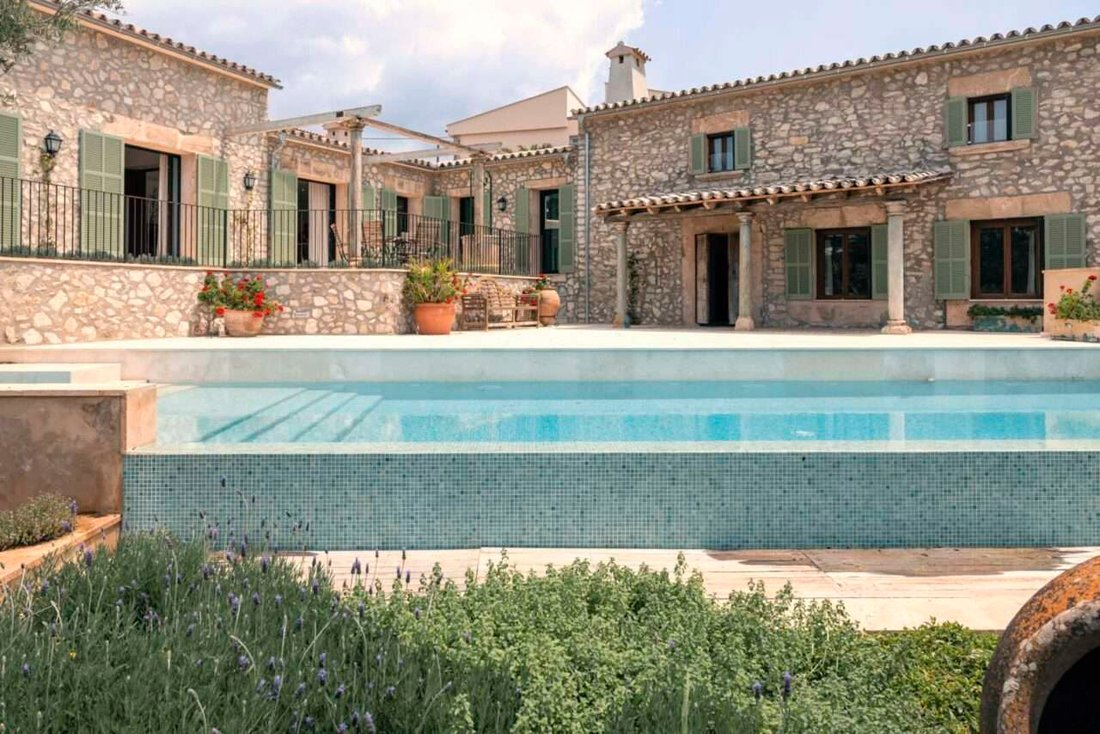 Finca in es Capdella, Calvia, Balearic Islands 2 - 15770634