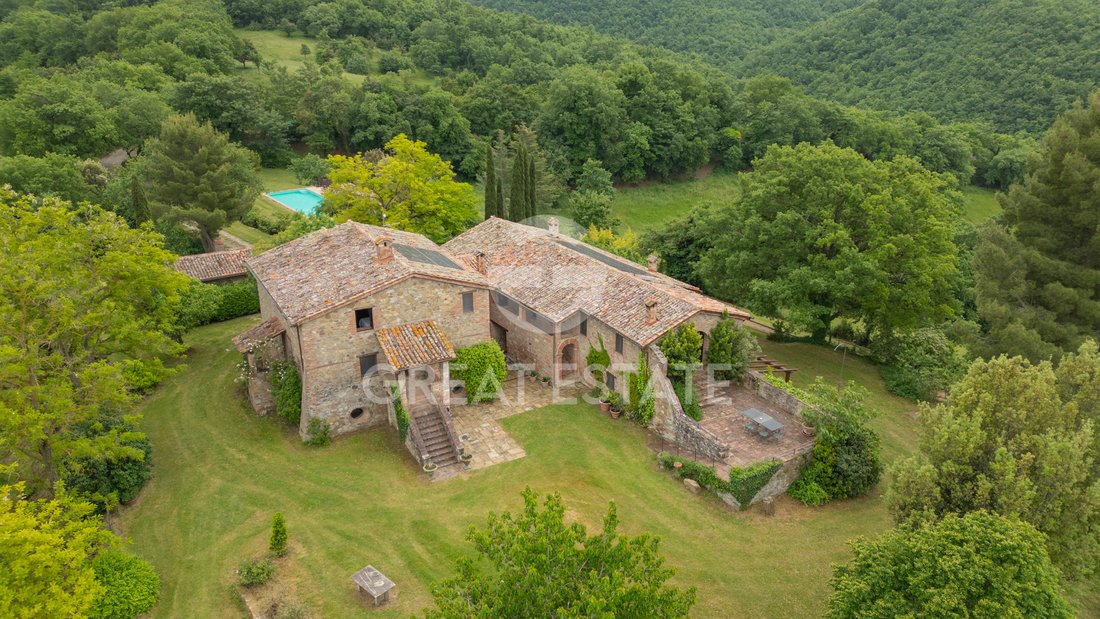 Estate in San Venanzo, Umbria, Italy 1 - 14498884