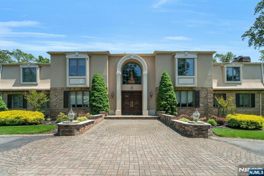 House in Franklin Lakes, New Jersey, United States 2 - 15770997