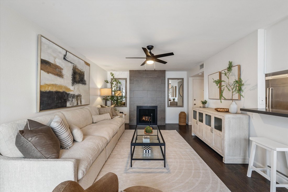 Condo in Los Angeles, California, United States 4 - 15769894