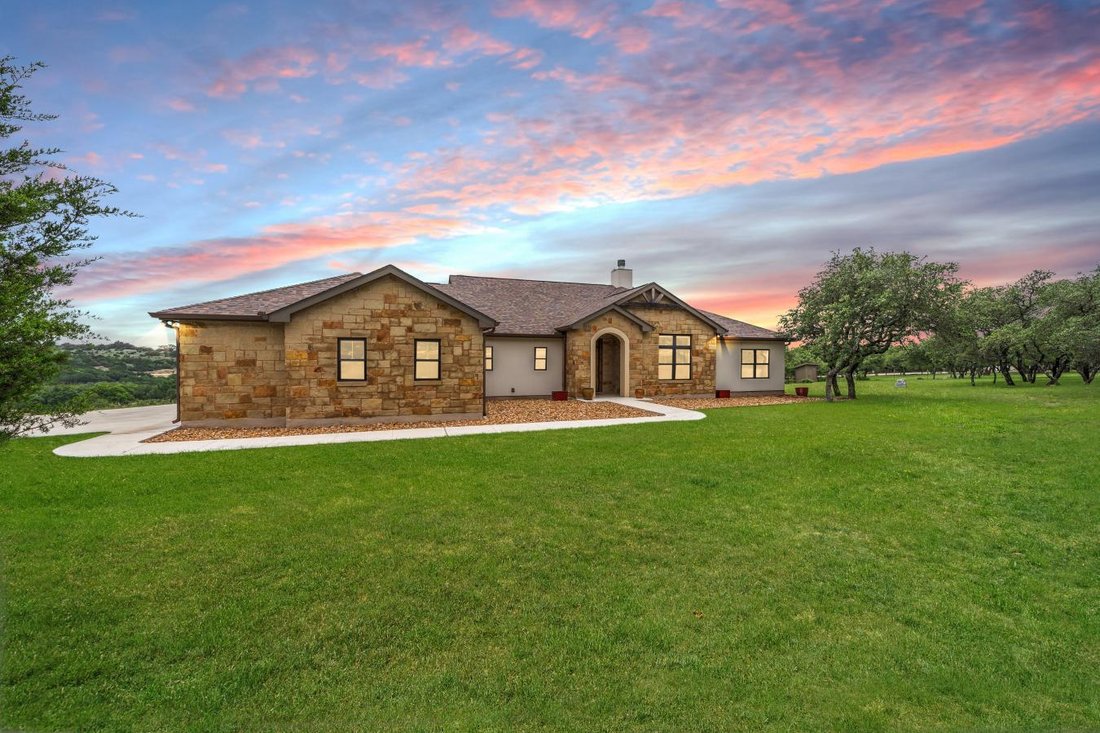 House in Fredericksburg, Texas, United States 4 - 15770562