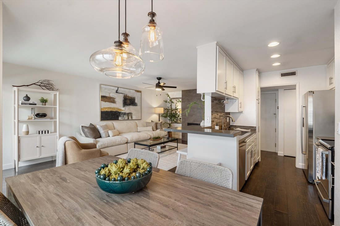 Condo in Los Angeles, California, United States 2 - 15769894