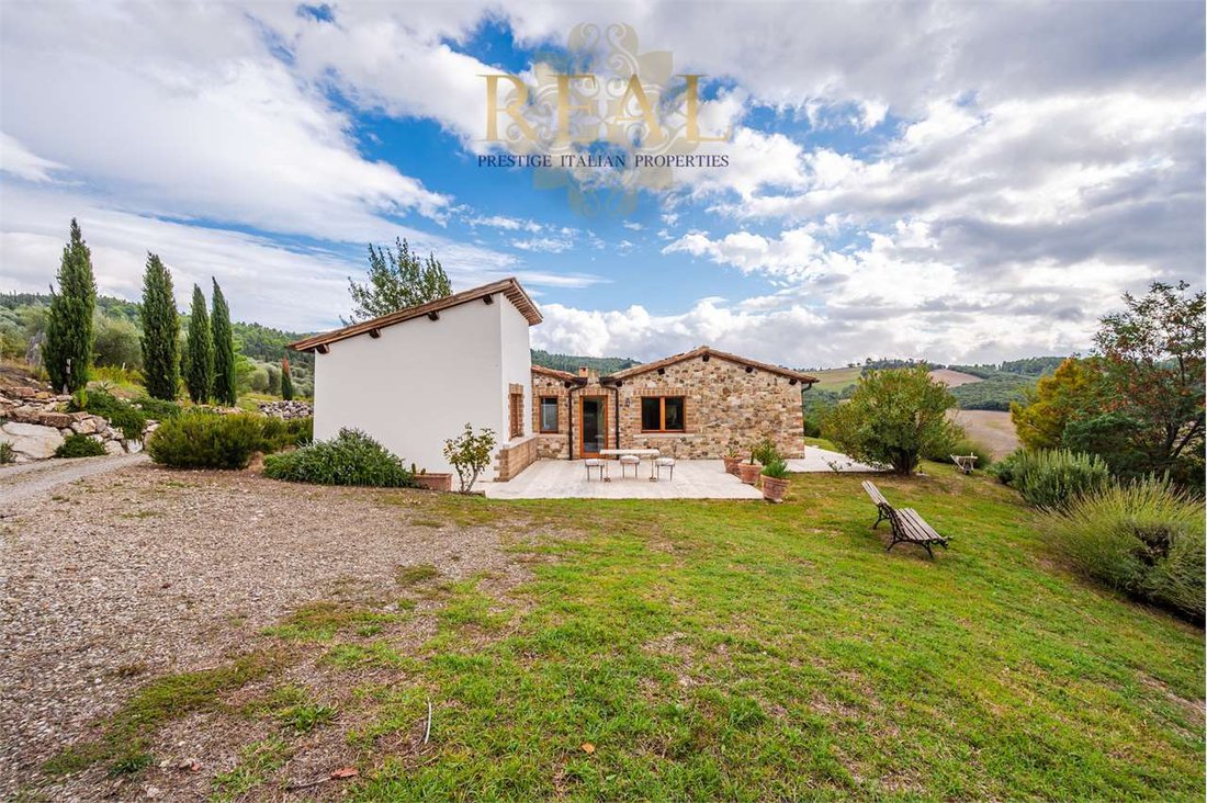 Villa in Castiglione d'Orcia, Tuscany, Italy 2 - 15771554
