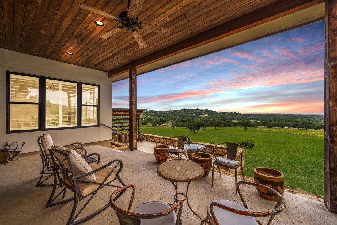 House in Fredericksburg, Texas, United States 2 - 15770562