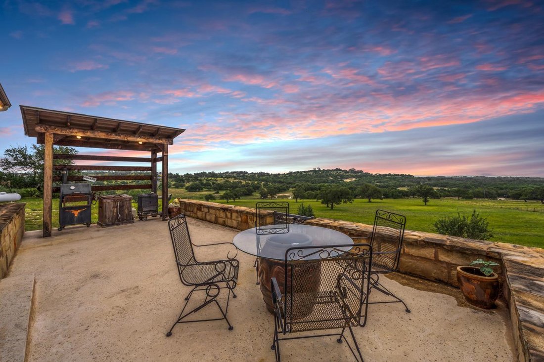 House in Fredericksburg, Texas, United States 1 - 15770562