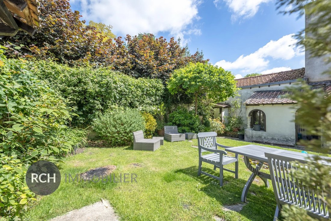 House in Montfort-l'Amaury, Ile-de-France, France 5 - 15770264