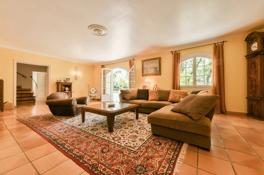 Villa in Uzès, Okzitanien, Frankreich 5 - 15770488