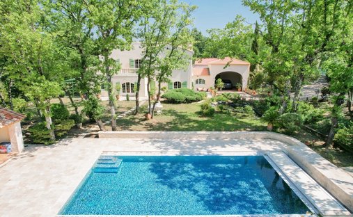 Villa à Uzès, Occitanie, France 1