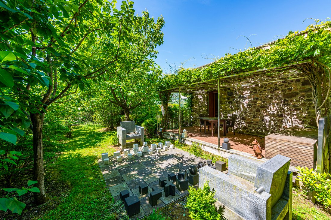 House in Brusino Arsizio, Ticino, Switzerland 4 - 14714886