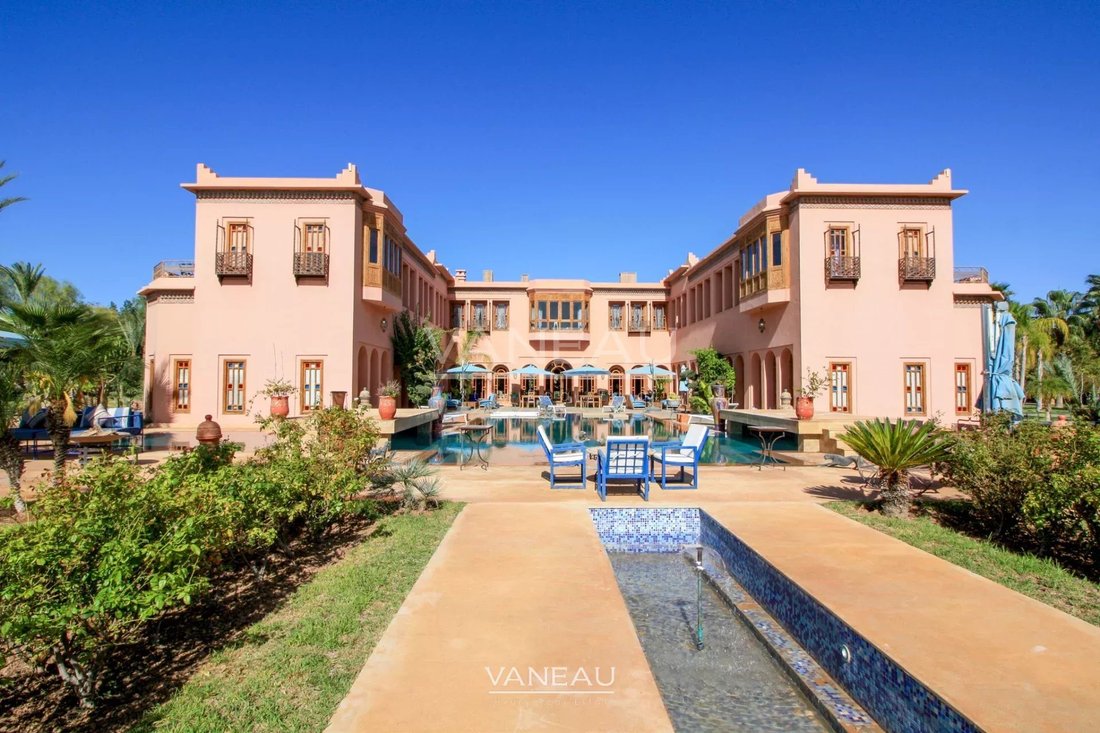 Villa in Lahebichate, Marrakesh-Safi, Morocco 2 - 13781763