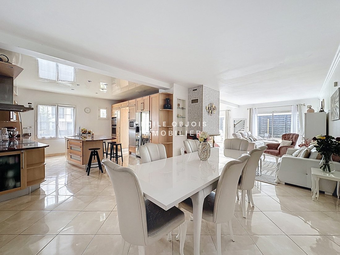 House in Peri, Joinville-le-Pont, France 1 - 15773440