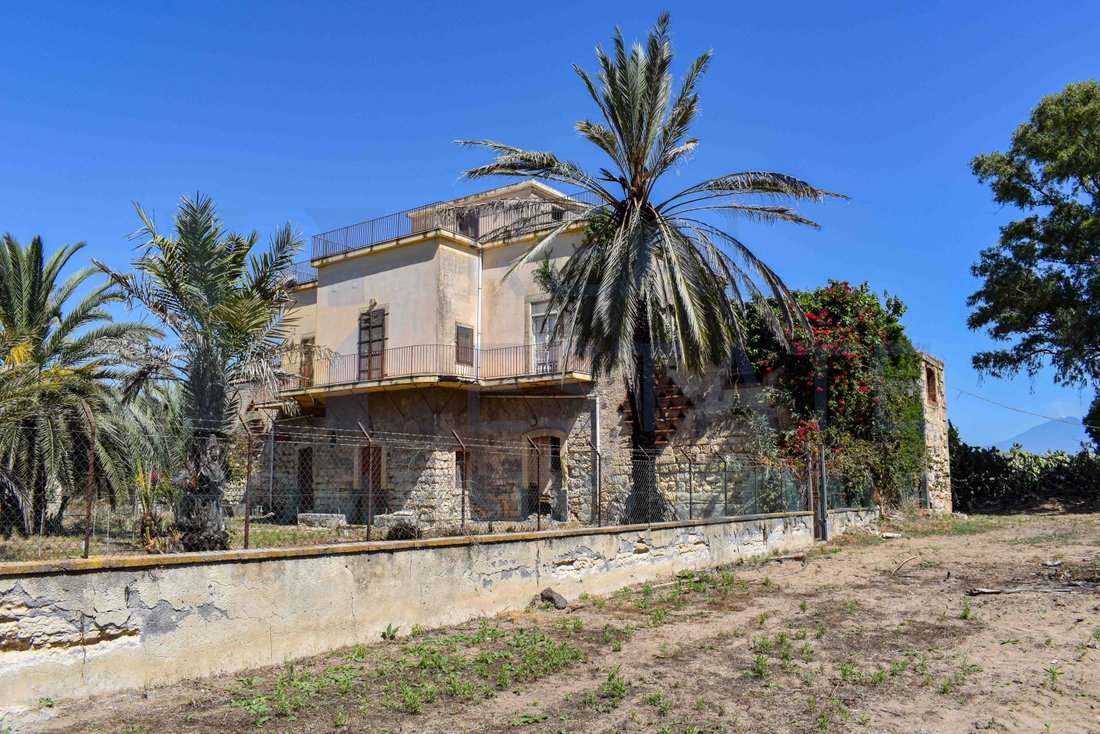 Villa in Carlentini, Sicily, Italy 2 - 15773918