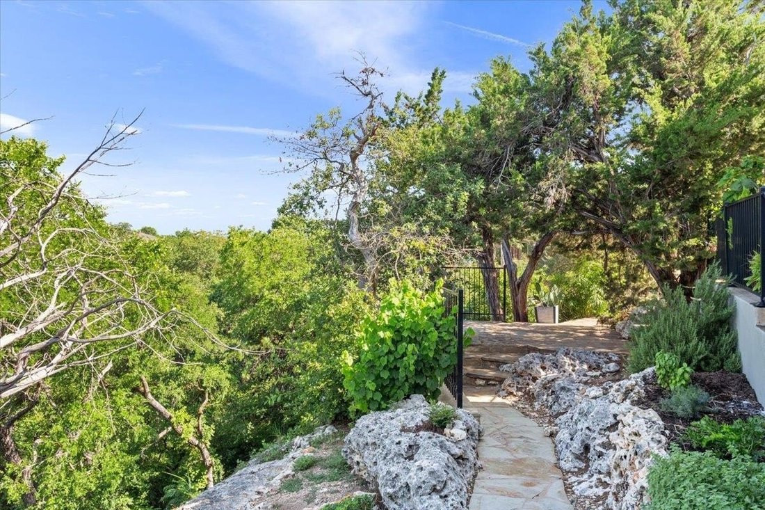 House in Georgetown, Texas, United States 2 - 15773675