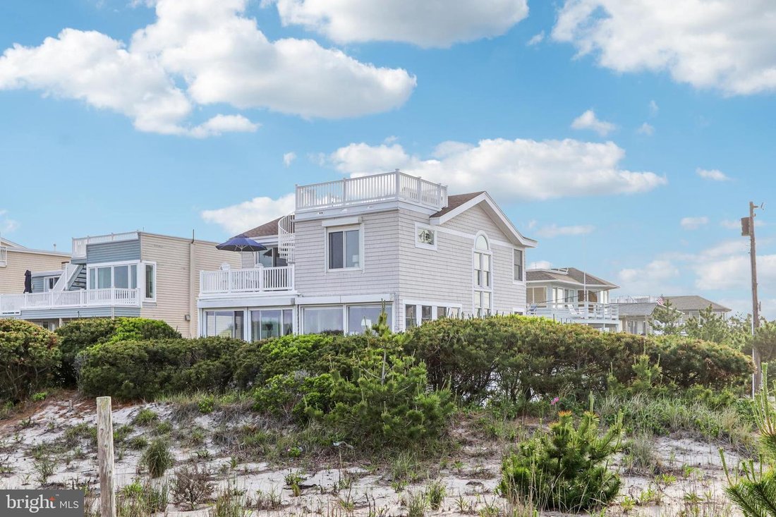 House in Ship Bottom, New Jersey, United States 4 - 15766903