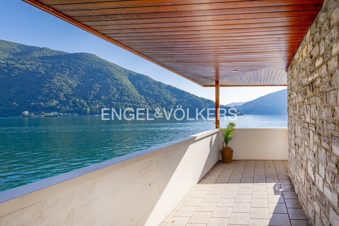 House in Bissone, Ticino, Switzerland 2 - 15774576