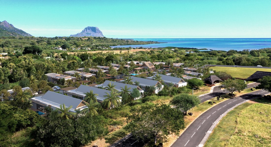 Villa in Petite Rivière Noire Bay, Rivière Noire District, Mauritius 1 - 15774918