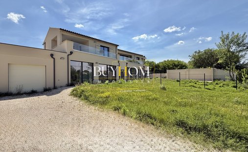 Casa en Nevons-ruta de Apt, L'Isle-sur-la-Sorgue, Francia 1