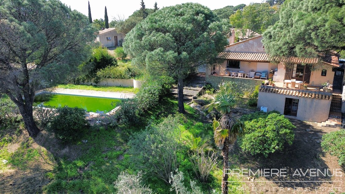 Villa in Grimaud, Provence-Alpes-Côte d'Azur, France 3 - 15774835