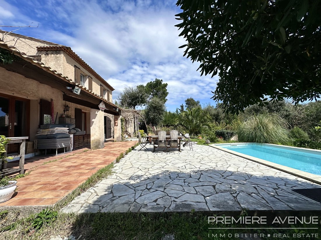 Villa in Gassin, Provence-Alpes-Côte d'Azur, France 2 - 15774847