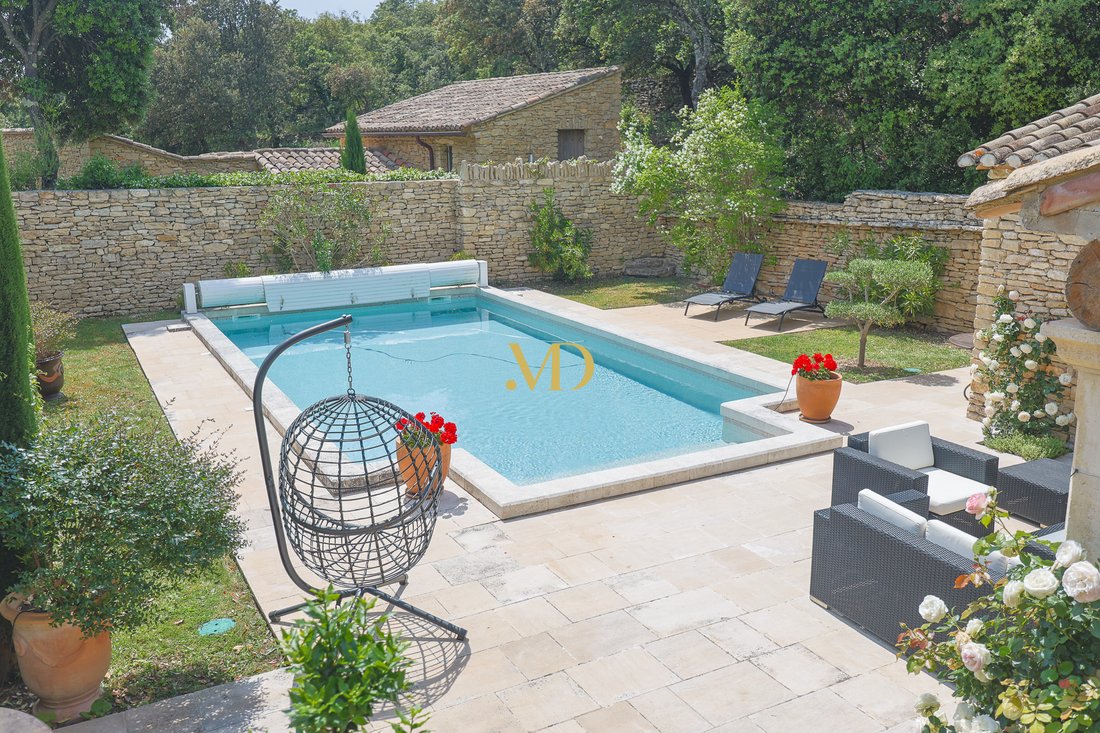 Whispers of Provence: A Timeless Stone Sanctuary in Gordes’ Embrace