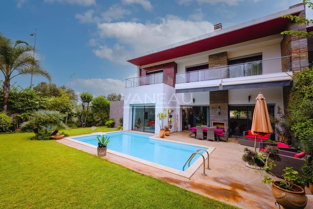 Villa in Casablanca, Casablanca-Settat, Morocco 1 - 14725670