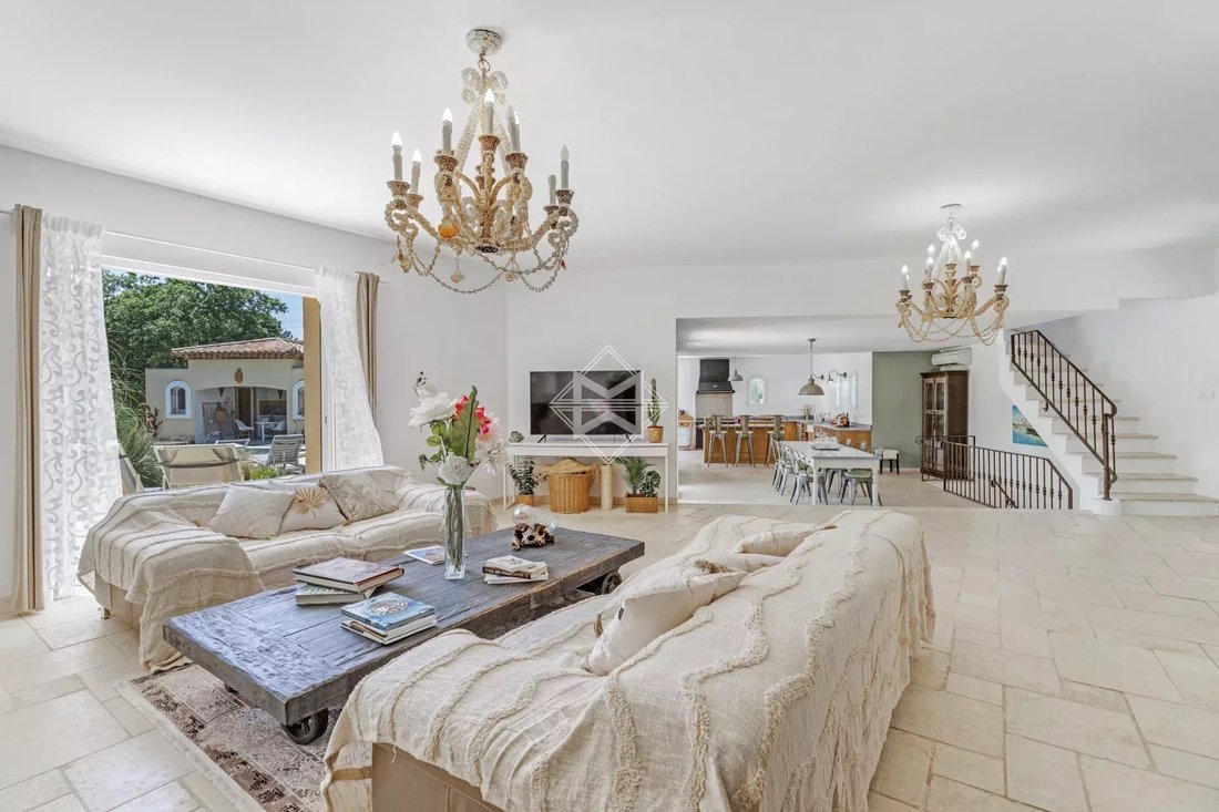 Villa in Centre, Bormes-les-Mimosas, France 5 - 12202027