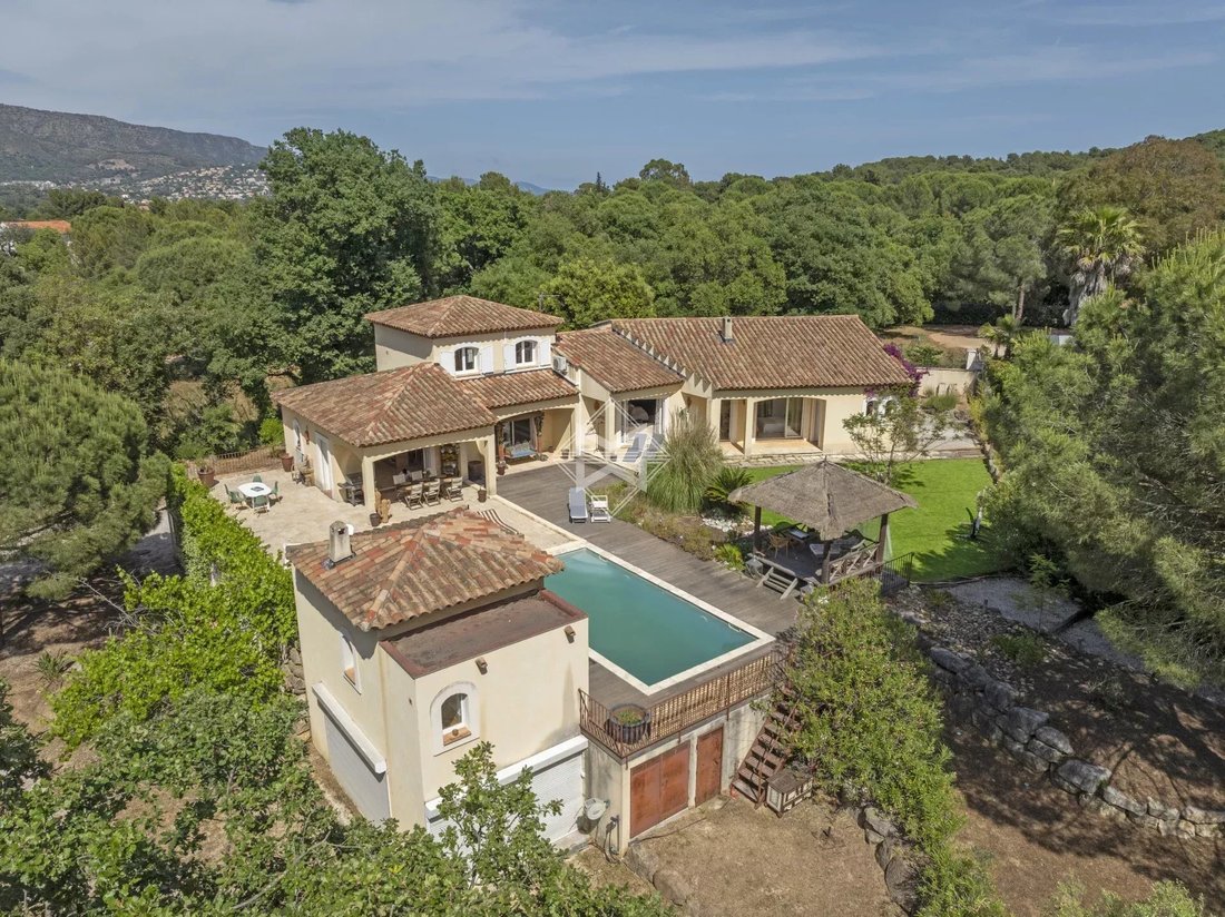 Villa in Centre, Bormes-les-Mimosas, France 4 - 12202027