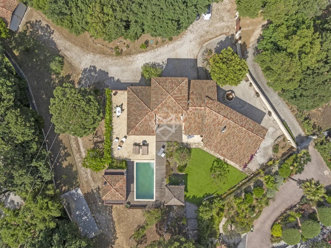 Villa in Centre, Bormes-les-Mimosas, France 3 - 12202027