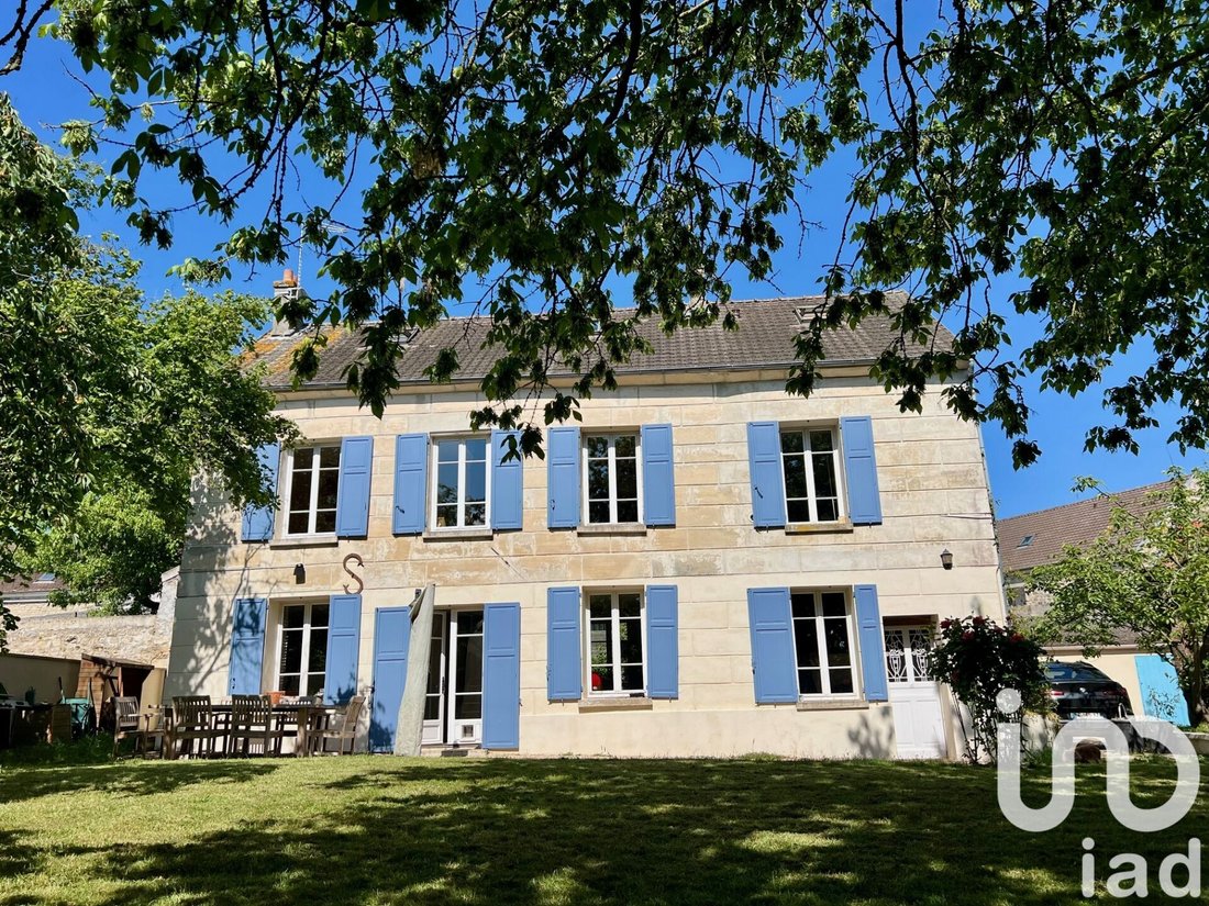 House in Hérouville-en-Vexin, Ile-de-France, France 1 - 15740444