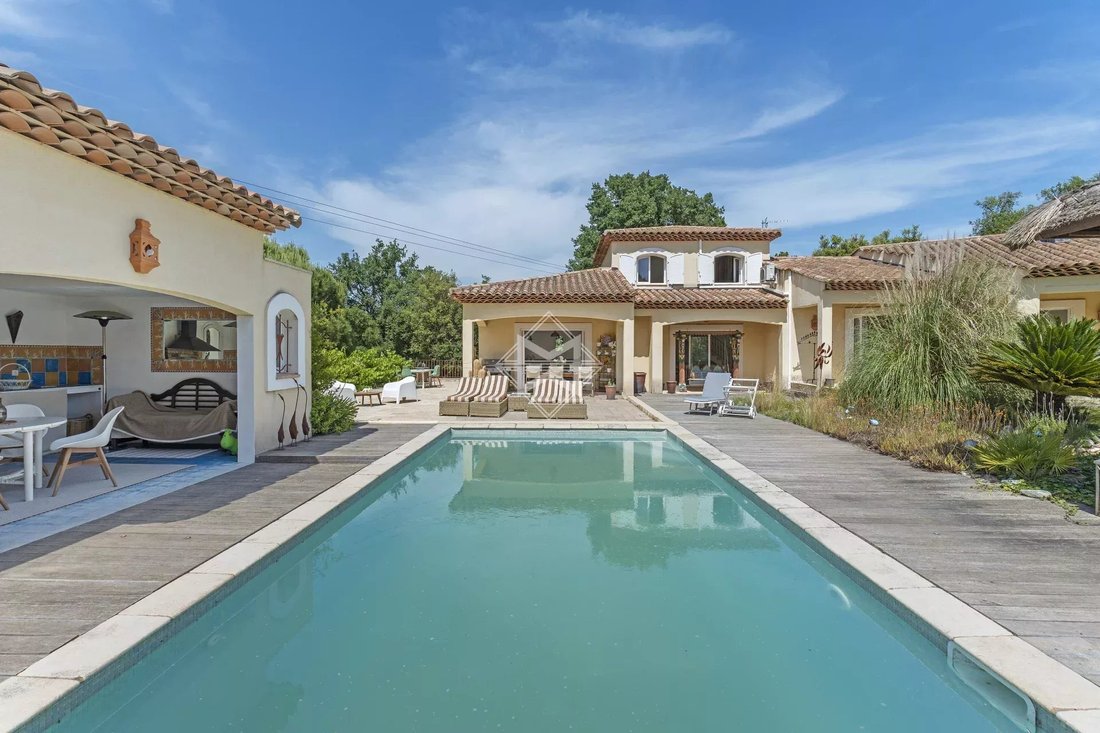 Villa in Centre, Bormes-les-Mimosas, France 2 - 12202027