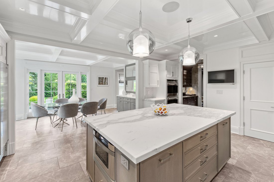 House in Old Westbury, New York, United States 5 - 15776604
