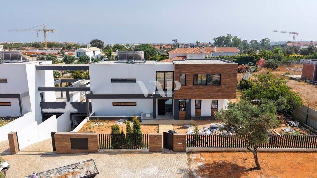 Villa in Vilamoura, Quarteira, Algarve 1 - 14685973