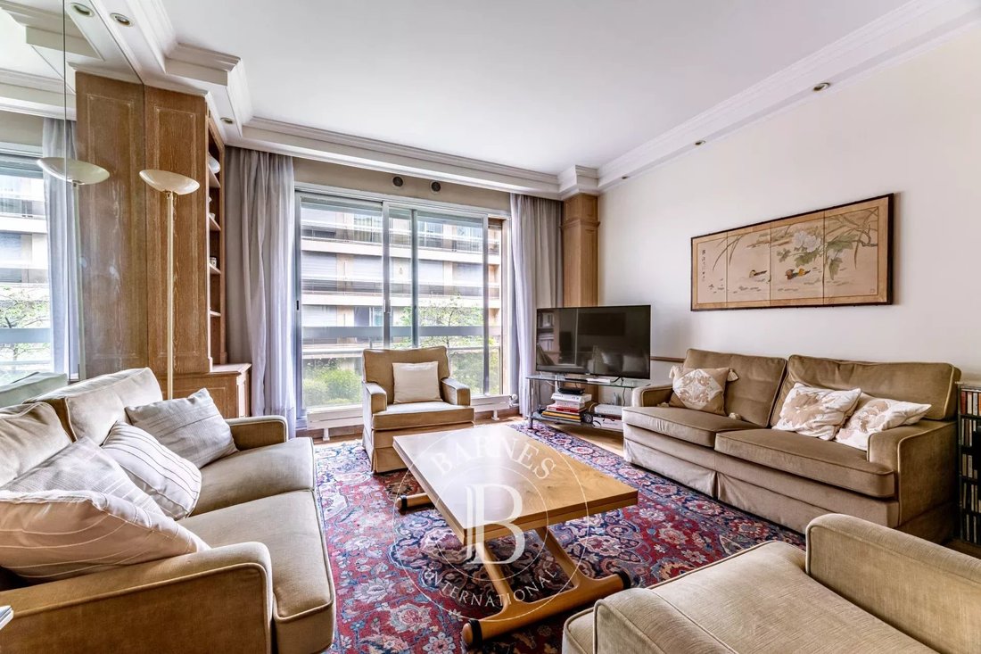 Apartment in Hoche-Friedland, Paris 8e Arrondissement, Paris 5 - 15776998