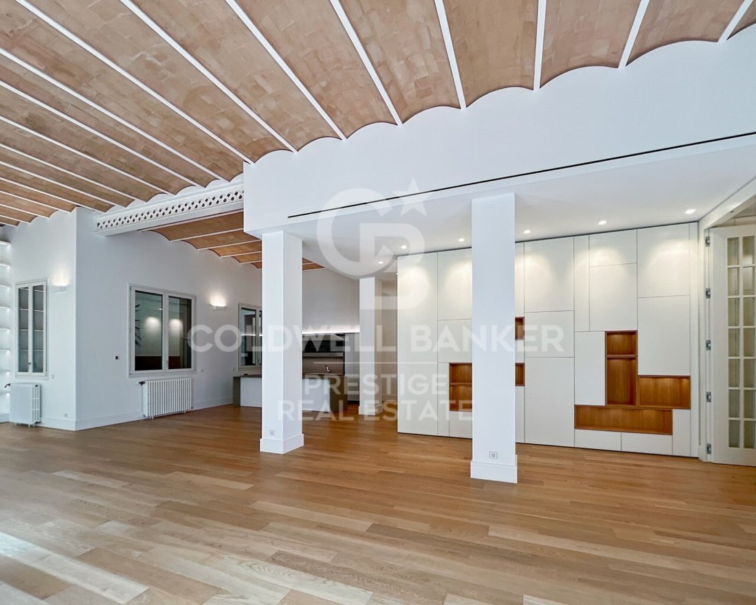 Apartment in Eixample, Barcelona, Spain 3 - 13990713
