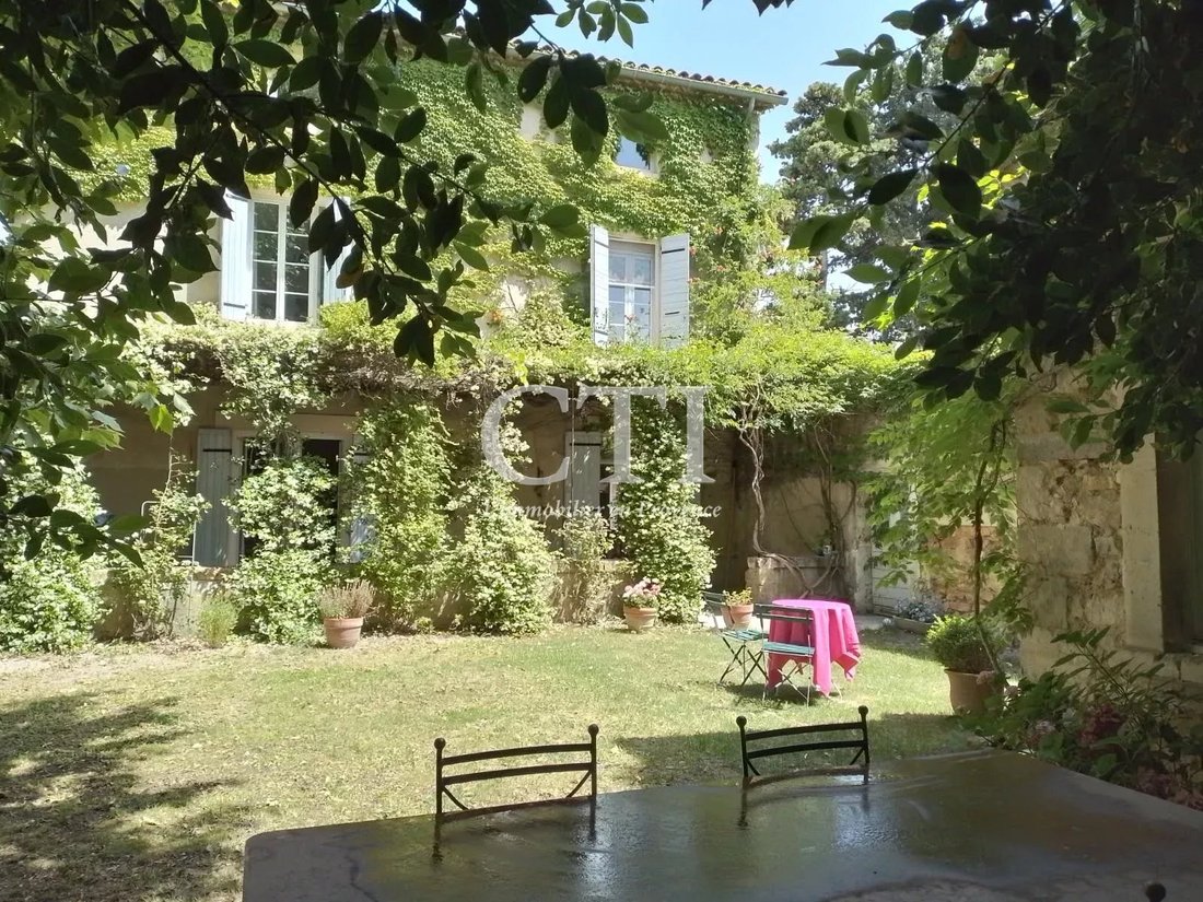 Estate in Ouest Sud, Vaison-la-Romaine, France 3 - 12241433